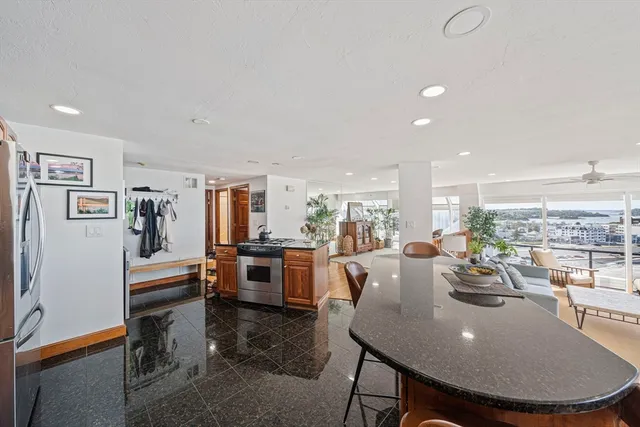 $1,050,000 | 62 Oceanside Drive, Unit 62, Hull, MA 02045