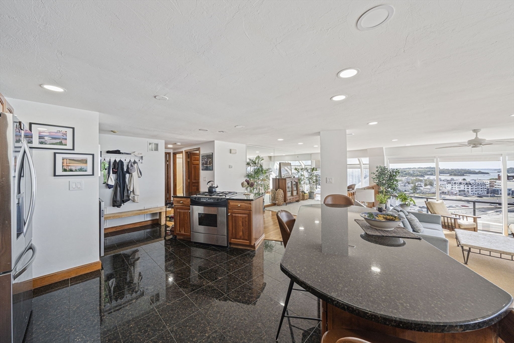 62 Oceanside Drive, Unit 62 Hull, MA 02045 - Photo 8 of 39