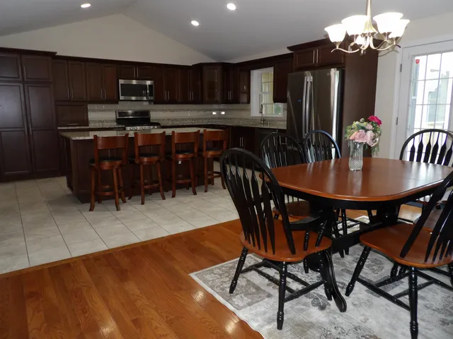 $765,000 | 71 Cobb Lane, Clarendon, VT 05759