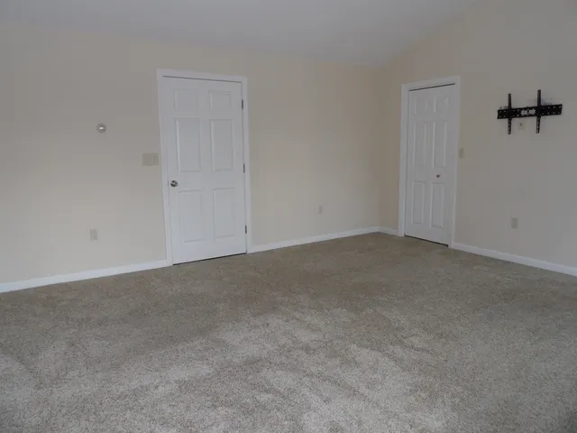 $765,000 | 71 Cobb Lane, Clarendon, VT 05759