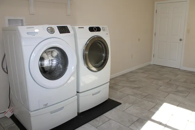 $765,000 | 71 Cobb Lane, Clarendon, VT 05759