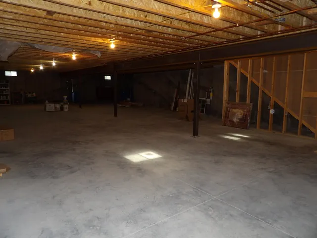 $765,000 | 71 Cobb Lane, Clarendon, VT 05759