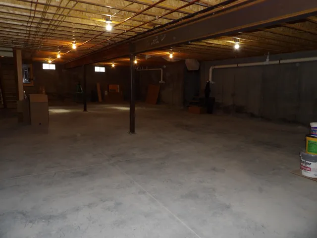 $765,000 | 71 Cobb Lane, Clarendon, VT 05759