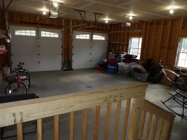 $765,000 | 71 Cobb Lane, Clarendon, VT 05759