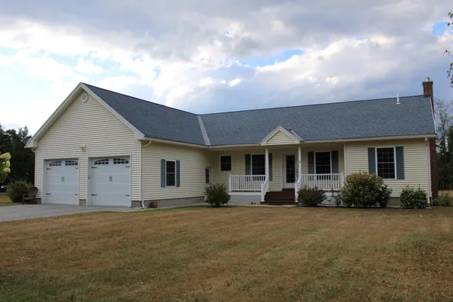 $765,000 | 71 Cobb Lane, Clarendon, VT 05759