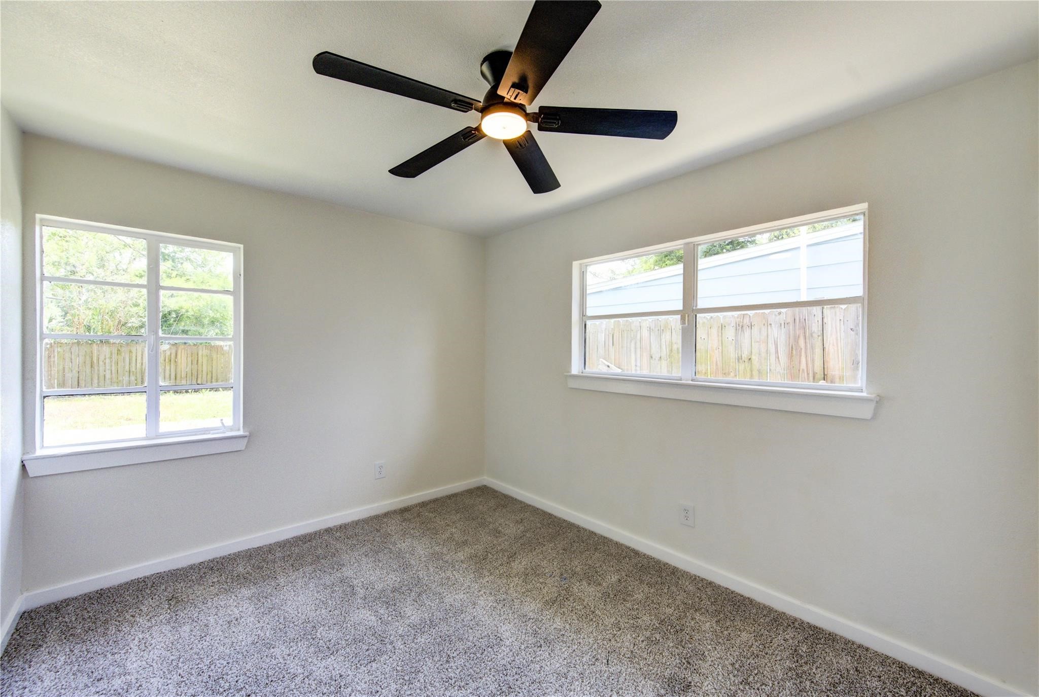 4914 Pershing Street Houston, TX 77033 - Photo 28 of 34