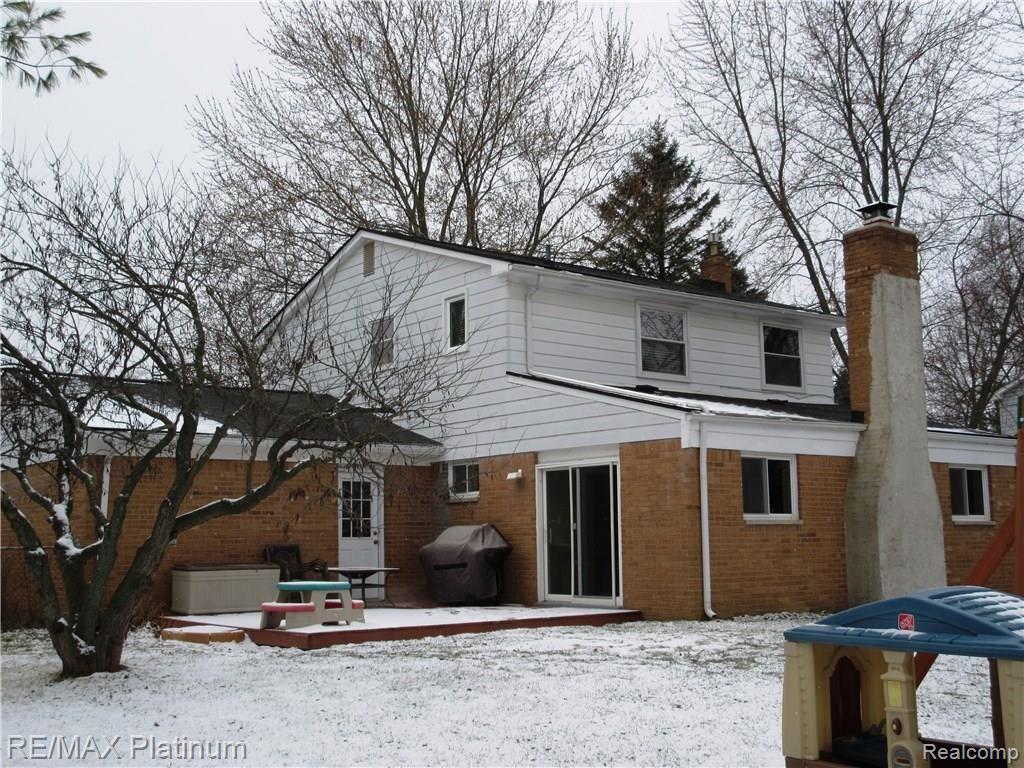 4081 Buno Road Brighton, MI 48114 - Photo 16 of 24 IMG_2043.JPG