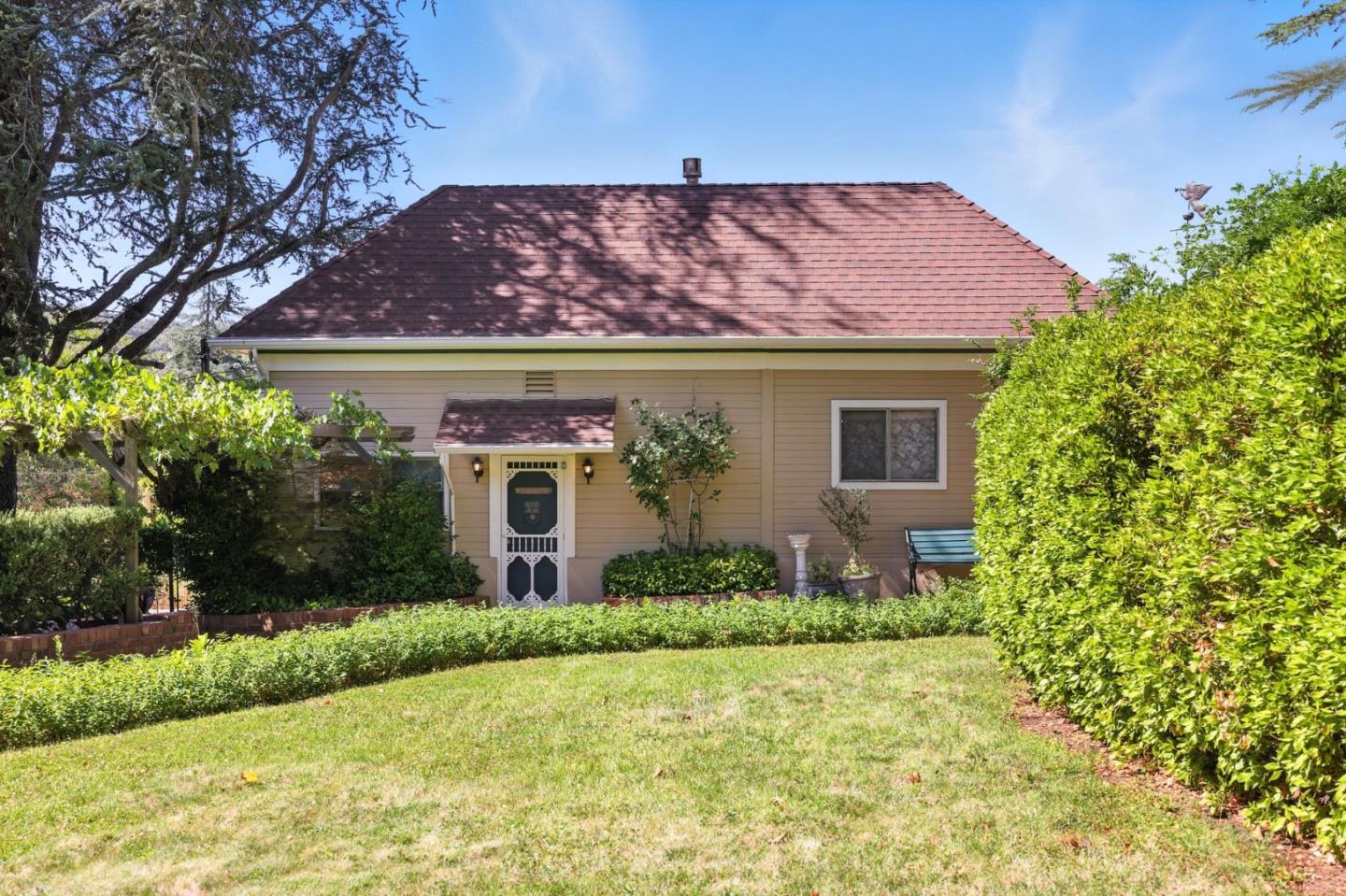 1330 Jackson Gate Road Jackson, CA 95642 - Photo 59 of 72 a front view of a house with a yard