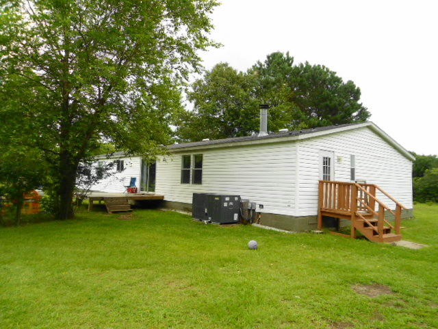 84 Davidson Road DeFuniak Springs, FL 32433 - Photo 3 of 33 back view