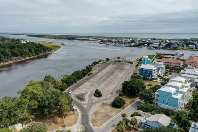 $289,000 | 300 Spencer-Farlow Drive, Unit H, Carolina Beach, NC 28428