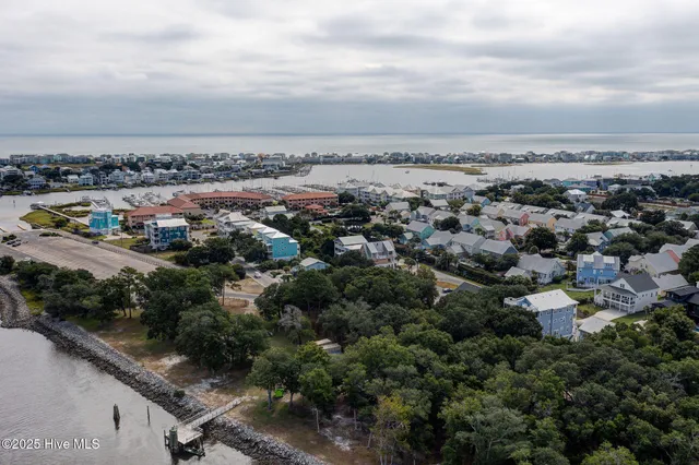 $289,000 | 300 Spencer-Farlow Drive, Unit H, Carolina Beach, NC 28428