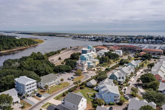 $289,000 | 300 Spencer-Farlow Drive, Unit H, Carolina Beach, NC 28428