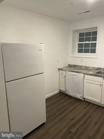 $1,400 | 300 Collins Avenue, Unit 3, Hurlock, MD 21643