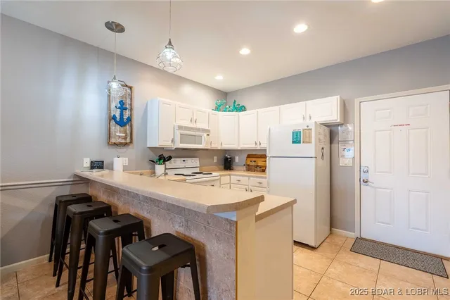 $225,000 | 4935 Robbins Circle, Unit 230, Osage Beach, MO 65065