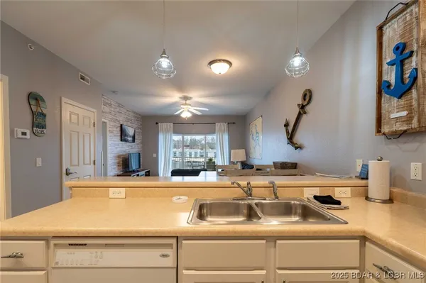 $220,000 | 4935 Robbins Circle, Unit 230, Osage Beach, MO 65065