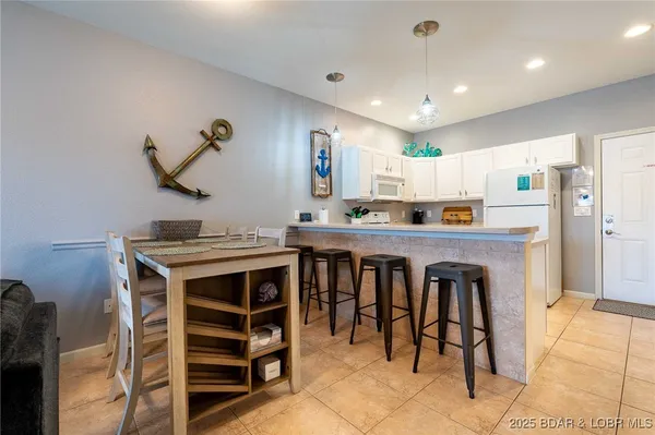 $220,000 | 4935 Robbins Circle, Unit 230, Osage Beach, MO 65065
