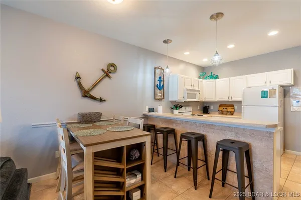 $220,000 | 4935 Robbins Circle, Unit 230, Osage Beach, MO 65065