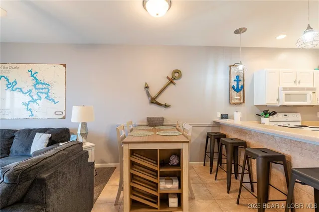 $225,000 | 4935 Robbins Circle, Unit 230, Osage Beach, MO 65065