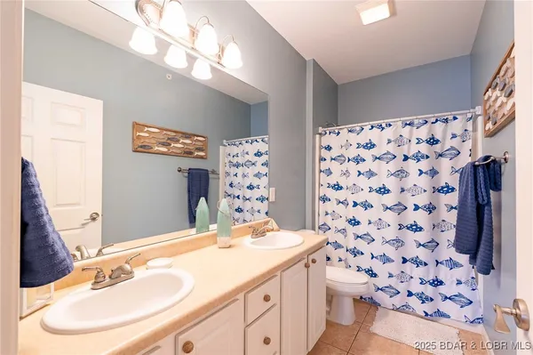$220,000 | 4935 Robbins Circle, Unit 230, Osage Beach, MO 65065