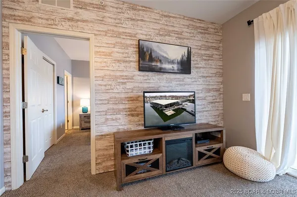 $220,000 | 4935 Robbins Circle, Unit 230, Osage Beach, MO 65065