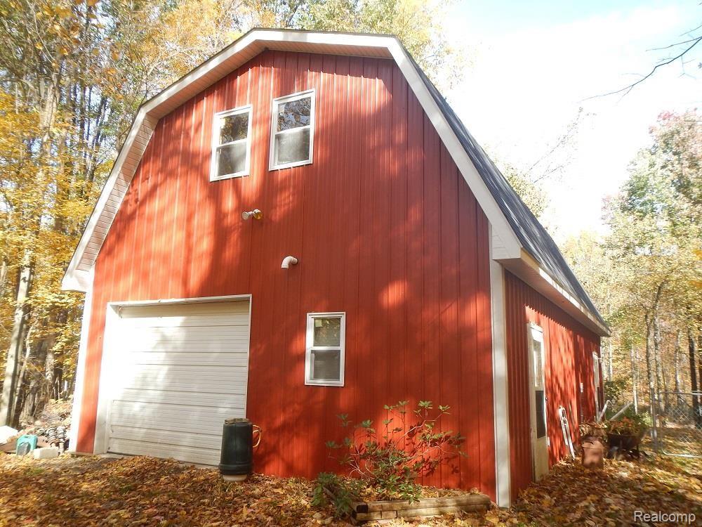 1846 Noble Road Leonard, MI 48367 - Photo 10 of 53 Horse Barn #2 10-20-14.jpg
