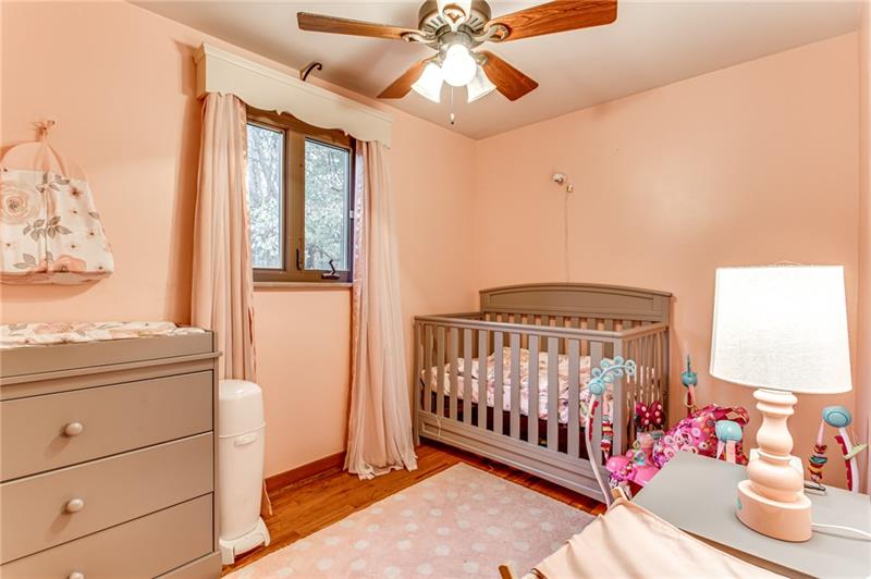 3735 Schuette Road Pittsburgh, PA 15227 - Photo 9 of 16 Gallery Image 9