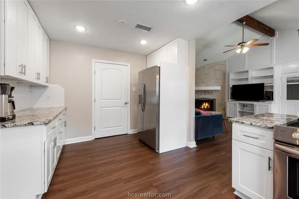$369,000 | 2907 Broadmoor Drive, Bryan, TX 77802