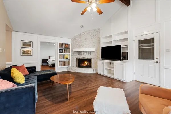 $369,000 | 2907 Broadmoor Drive, Bryan, TX 77802