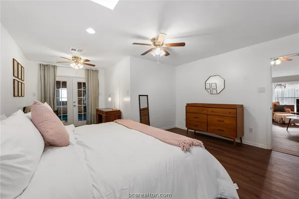 $374,900 | 2907 Broadmoor Drive, Bryan, TX 77802