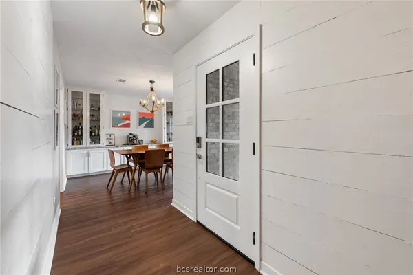 $369,000 | 2907 Broadmoor Drive, Bryan, TX 77802