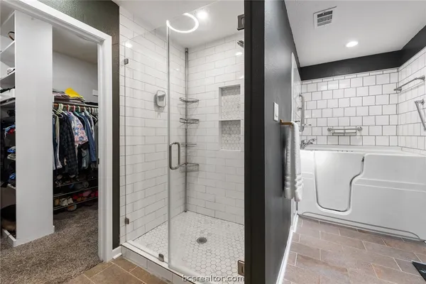 $374,900 | 2907 Broadmoor Drive, Bryan, TX 77802