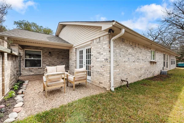 $374,900 | 2907 Broadmoor Drive, Bryan, TX 77802