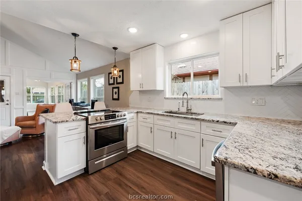 $369,000 | 2907 Broadmoor Drive, Bryan, TX 77802