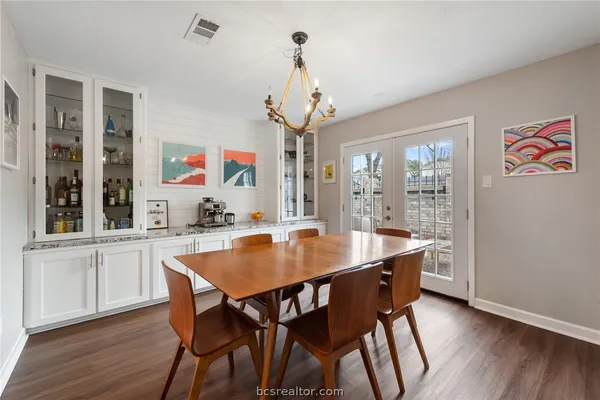 $369,000 | 2907 Broadmoor Drive, Bryan, TX 77802