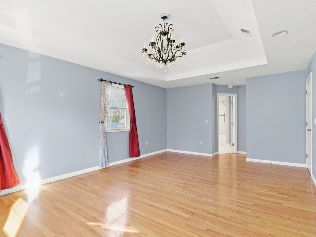 39 Walsh Road Newton, MA 02459 - Photo 15 of 42