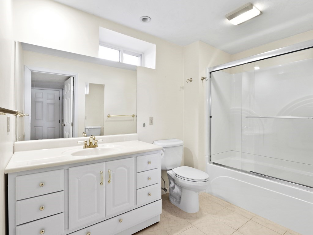 39 Walsh Road Newton, MA 02459 - Photo 25 of 42