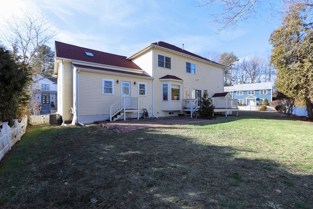 39 Walsh Road Newton, MA 02459 - Photo 29 of 42