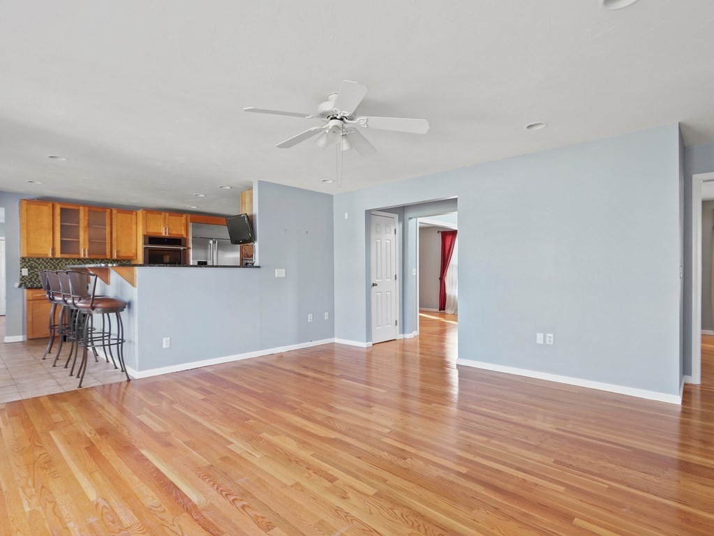 39 Walsh Road Newton, MA 02459 - Photo 9 of 42