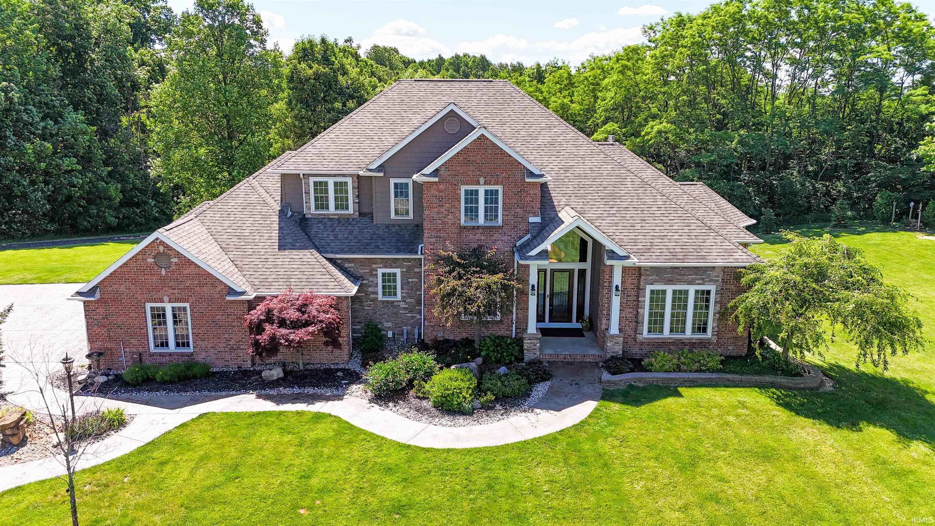 6853 West Maple Grove Road Huntington, IN 46750 - Photo 2 of 33 Gallery Image 2