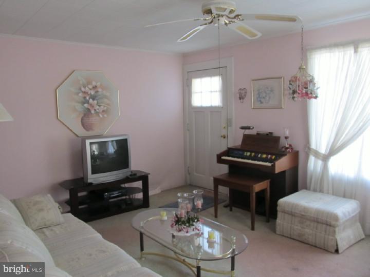 24 Downing Road Ewing, NJ 08628 - Photo 5 of 13