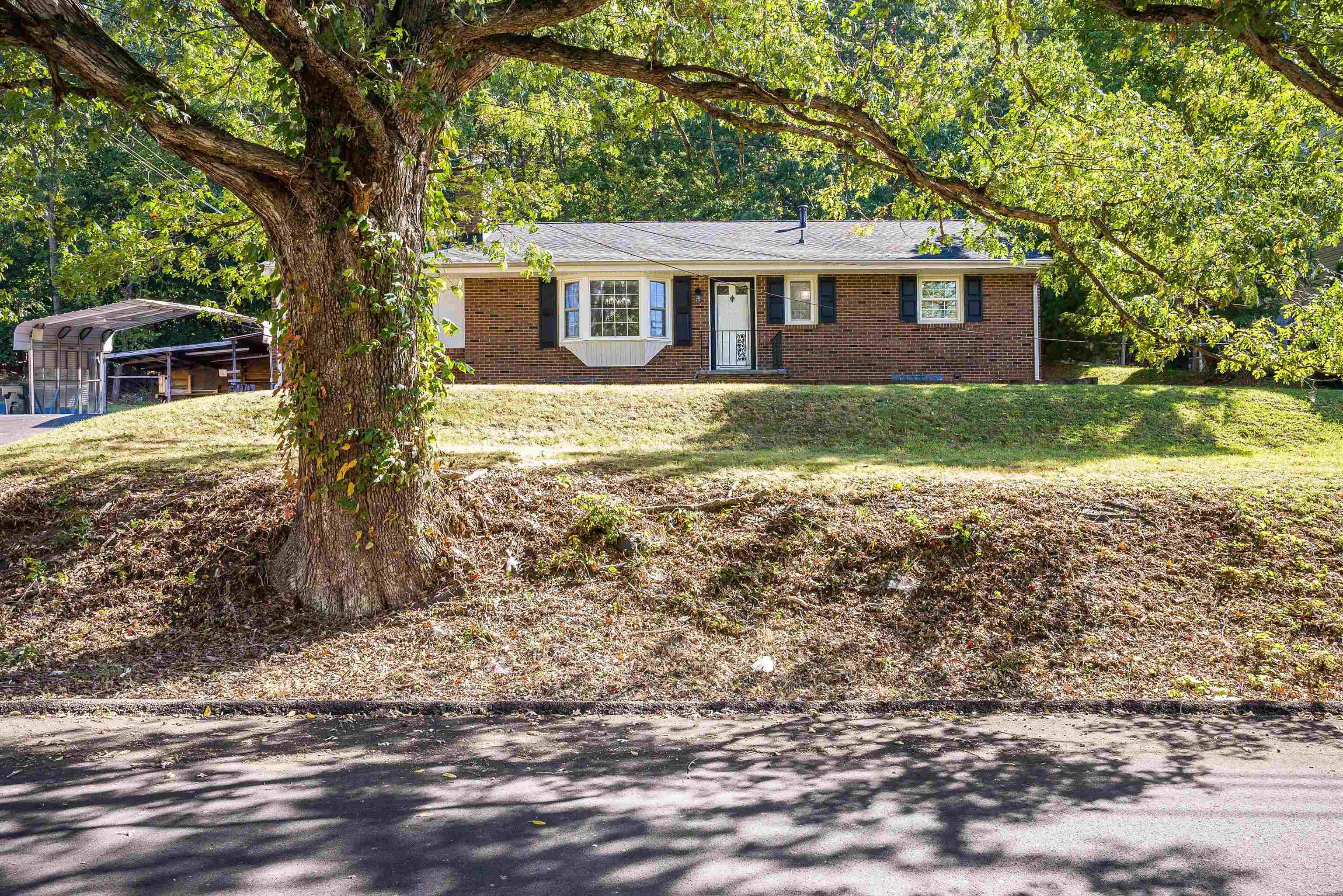 1775 Shutterlee Mill Road Staunton, VA 24401 - Photo 6 of 67 Gallery Image 6