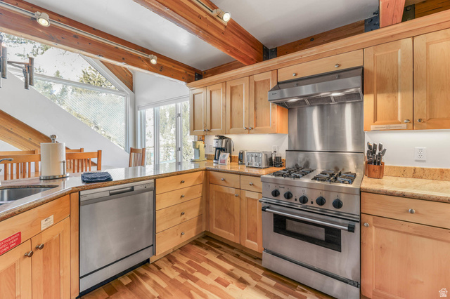 9927 Powder Run Road, Unit 10B Alta, UT 84092 - Photo 11 of 31