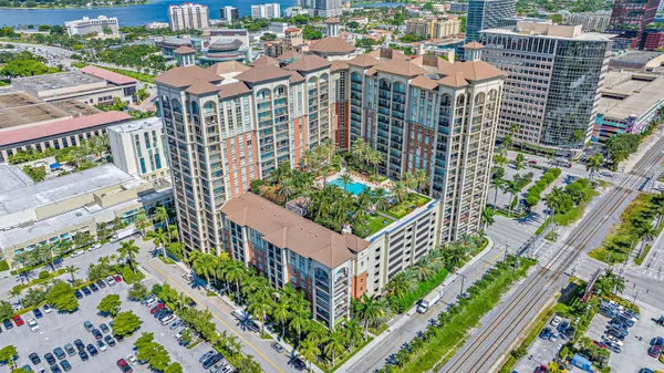 $5,000 | 550 Okeechobee Boulevard, Unit 1615, West Palm Beach, FL 33401