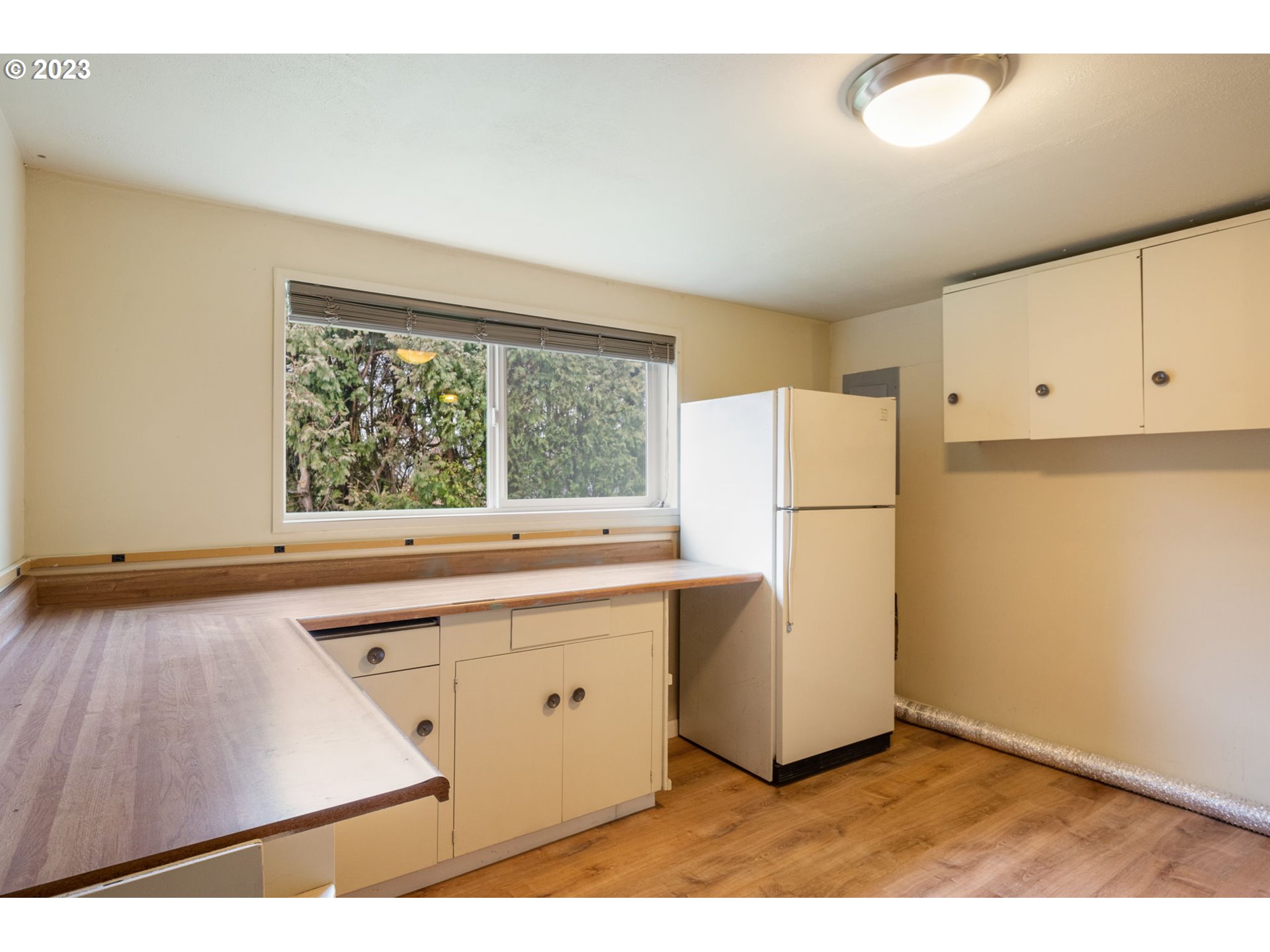4750 Southeast Robin Road Milwaukie, OR 97267 - Photo 25 of 32 Laundry