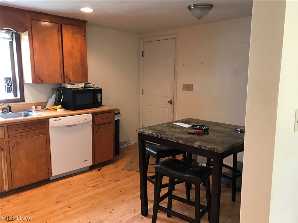 435 South Johnson Road Sebring, OH 44672 - Photo 6 of 16 Gallery Image 6