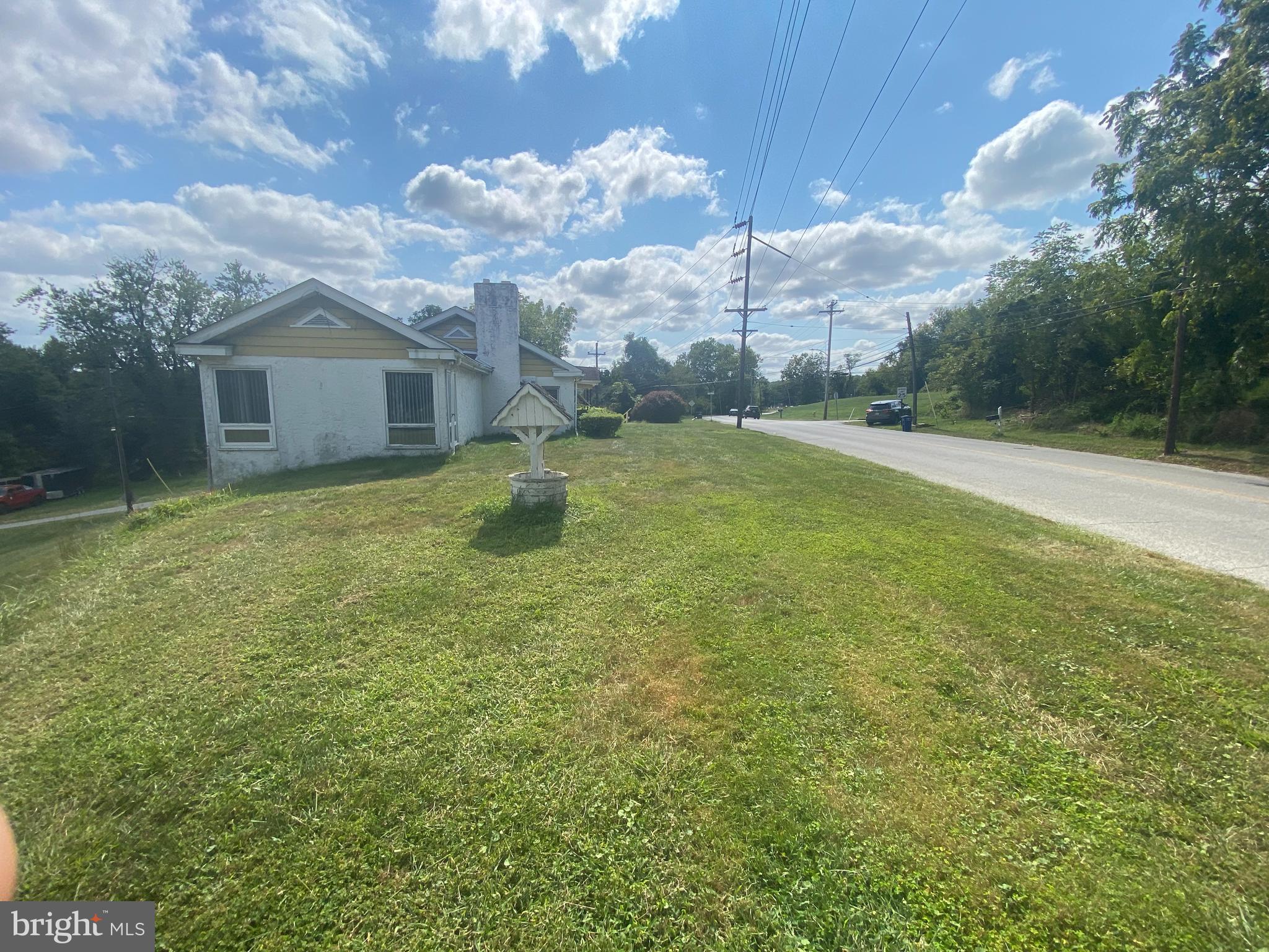 153 Modena Road Coatesville, PA 19320 - Photo 2 of 11 Side view