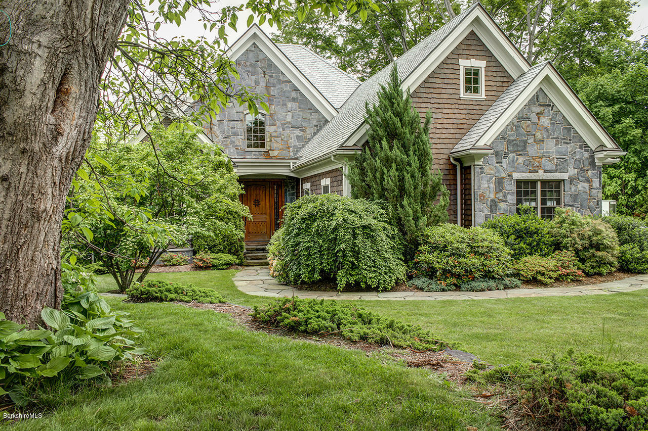 91 Round Hill Road Northampton, MA 01060 - Photo 2 of 21 Front