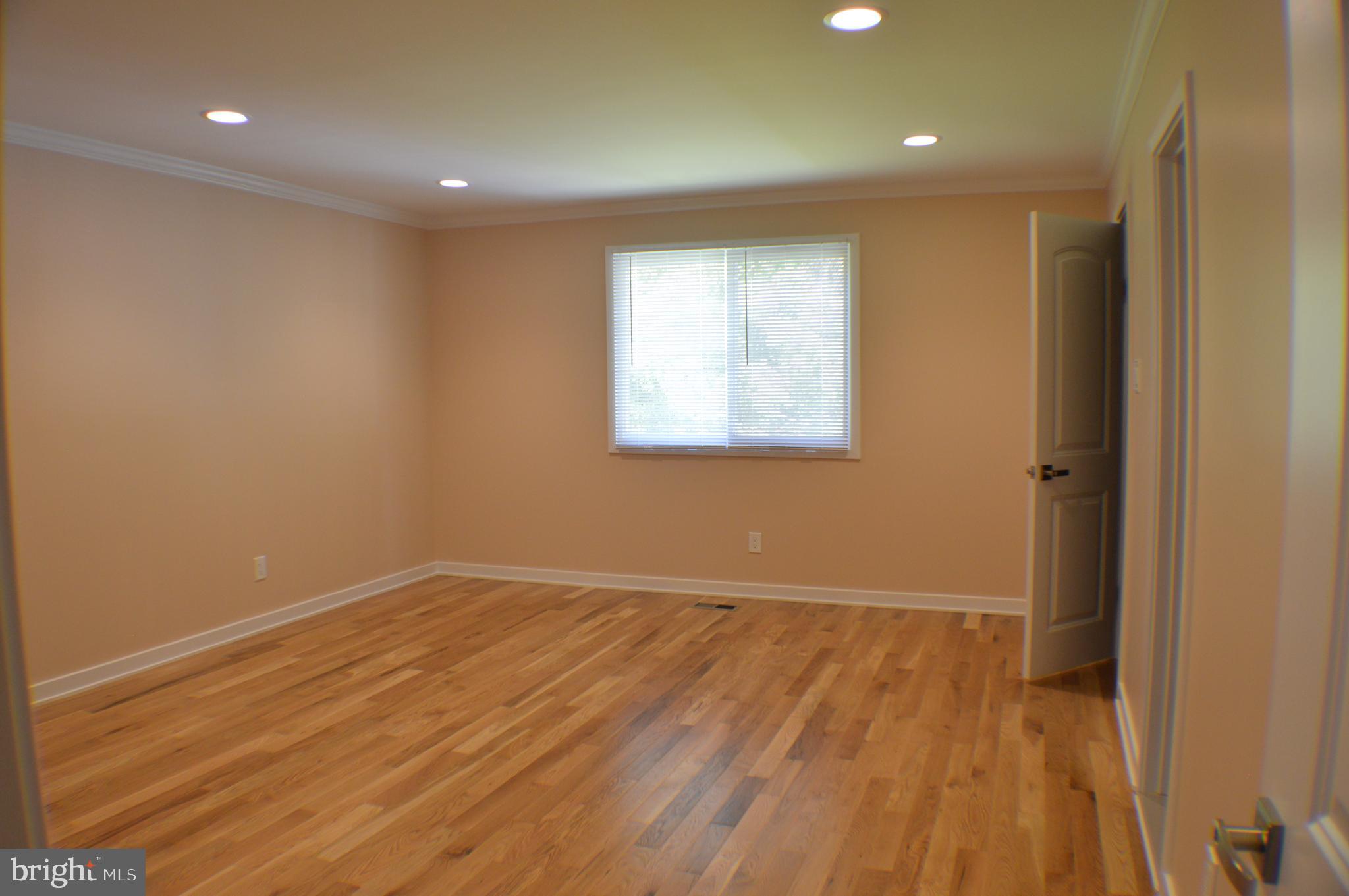 7811 Brookfield Road Cheltenham, PA 19012 - Photo 32 of 53