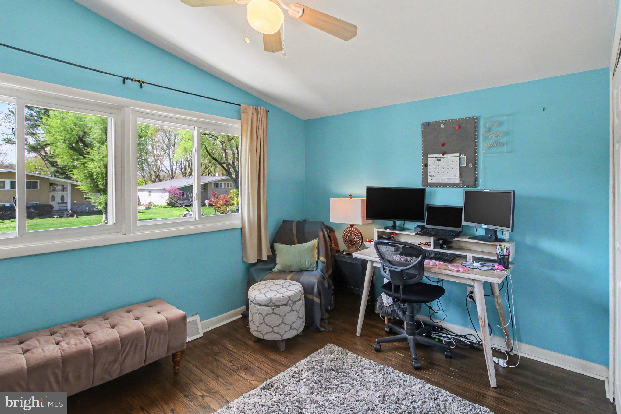 908 Fraser Road Glenside, PA 19038 - Photo 20 of 36 a workspace with furniture and a window