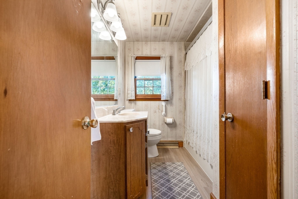 5 Colonial Road Peabody, MA 01960 - Photo 9 of 24